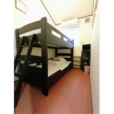 Guest House Na-No-Hana - Hostel, Caters To Women Kyoto Bagian luar foto