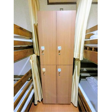 Guest House Na-No-Hana - Hostel, Caters To Women Kyoto Bagian luar foto